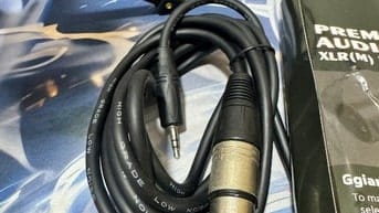Cần pass Micro livestream AT 100 