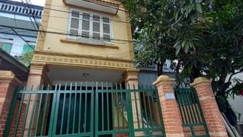 Chính chủ cho thuê nhà mặt đường 23B