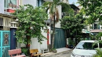 Bán Nhà 3 tầng lầu 4 Pn Sổ Hồng Riêng đường Trần Văn Mười