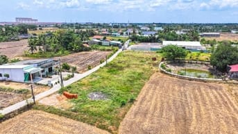 CẦN BÁN LÔ ĐẤT TẠI TUYẾN ĐƯỜNG HUYẾT MẠCH NGUYỄN TRUNG TRỰC LONG AN