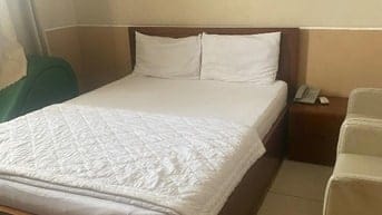Cần sang khách sạn 32 phòng quận Bình Tân