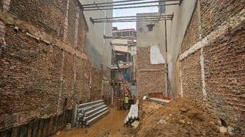 Chính chủ cần bán gấp đất mặt đường Đê La Thành- cơ hội đầu tư hiếm có