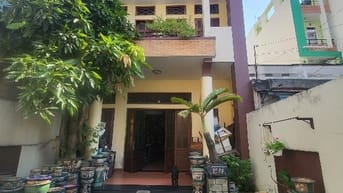 Biệt thự ngay Emart 7x23m 3 lầu chỉ 13.3 tỷ