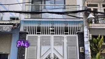 Chính chủ thanh lí lỗ căn nhà giá 1,25 tỷ , gần Bưu Cục Bình Chánh . 