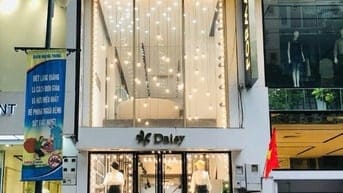 Cho thuê nhà mặt phố Hàng Cót. 65mx3t, 4,5m MT, vị trí ngã tư cực đẹp