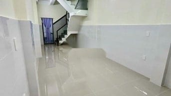 Cho thuê nhà hẻm 2m Hà Tôn Quyền, P.4, Q.11 giá 8tr