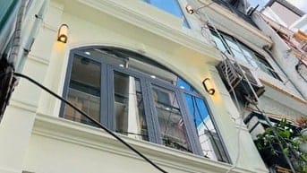 Bán nhà hẻm đường Nguyễn Thiện Thuật, Phường 2, Quận 3