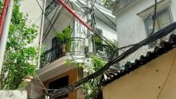 BÁN NHÀ 6 TẦNG THANG MÁY LỖ GÓC  ĐƯỜNG HOÀNG HOA THÁM 37M2