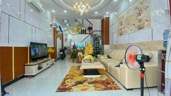 Định cư Úc bán nhà 64m2,1 trệt 2 lầu,1 tỷ 180tr,đặng chất,p2,quận 8,