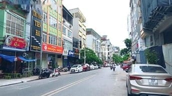4.25 tỷ có mua được nhà 5 tầng lô góc 2 thoáng Trung tâm Quận Đống Đa?