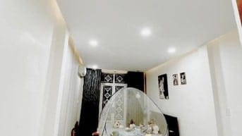 Chủ nhà nợ cần bán gấp nhà 1t1l Cây Sung,Q8,giá 1 tỷ 330tr-bao test sổ