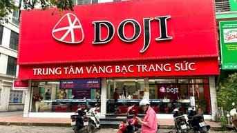 ĐẸP. Cho thuê nhà mặt phố Nguyễn Thái Học diện tích 110m mặt tiền 12m