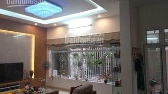  Bán Gấp Căn Biệt Thự Villa Siêu Đẹp Trung Tâm Quận Cầu Giấy DT 135M 