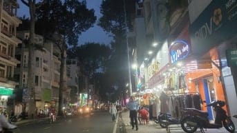 Cho thuê nhà mặt tiền kinh doanh đường Nguyễn Trãi, Phường 7, Quận 5