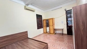 Phòng 30m2, tầng 2 ngõ 326 Lê Trọng Tấn, đủ đồ