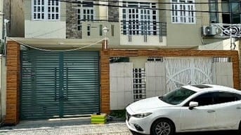 Bán Nhà 3 tầng Dt 180m2 Sổ Hồng Riêng P Phú Hữu