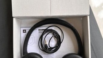 Tai nghe Bluetooth chụp tai WH-CH720N
