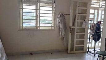CHO KHÁCH THUÊ Ở GHÉP 900K BAO ĐIÊN NƯỚC CƠ BẢN .