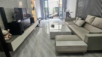 BÁN NHANH NHÀ TRẦN HƯNG ĐẠO QUẬN 5, Ô TÔ TỚI NHÀ 70M2, 5 TẦNG.