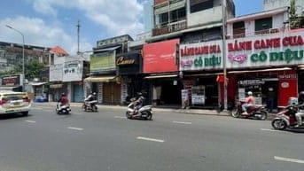 Bán nhà 3 tầng mặt tiền đường Nguyễn Kiệm, Phú Nhuận. Giá chỉ