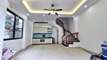 Ô TÔ ĐỖ CỬA, LÔ GÓC, K.DOANH – PHAN ĐÌNH GIÓT, HÀ ĐÔNG. 5 TẦNG. 7,7 TỶ