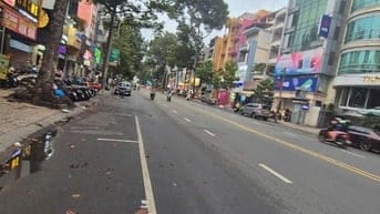 Bán MT 80m2 đường ADV, P.3, Q5. 4 tầng, DT 4x20, Nở Hậu 4,7m. Giá tốt