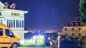 Giá rẻ 1/2 - 2500m2 Đồi Huy Hoàng P8 Đà Lạt, ngang rộng, đường nhựa