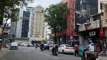 Bán nhà Mặt Tiền Hoàng Hoa Thám, dt 5 x 30m, cấp 4, giá 20.5 tỷ thương
