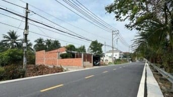 Bán lô đất 200m2 ngay KCN tiện buôn bán, xây trọ cho thuê