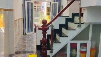 NHÀ ĐẸP VÀO O NGAY , TẶNG LẠI TOÀN BỘ NỘI THẤT ,HẺM XE HƠI  