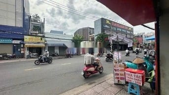Cho thuê gấp NC nhà Mặt Tiền Lê Quang Định,P11,Bình Thạnh 