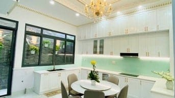 Bán biệt thự 4 tầng đường nhựa 7m xe hơi quay đầu ngủ trong nhà.
