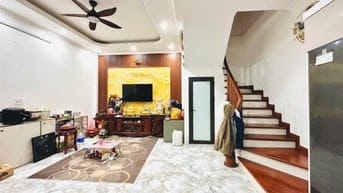Bán nhà phố Kim Ngưu, kinh doanh online , gần mặt phố, 37m,9.2 tỷ
