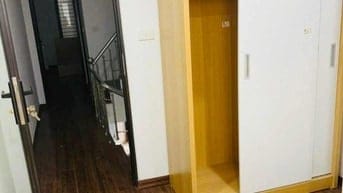 Cho Thuê NR Tại Hai Bà Trưng,6PN,4WC,ở GĐ, nhóm Hoặc CHDV 