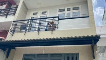 Nhà Lê Đức Thọ Gò Vấp 3 Tầng, Hẻm 6m, 3PN, 4WC, Không Gian Yên Tĩnh Để