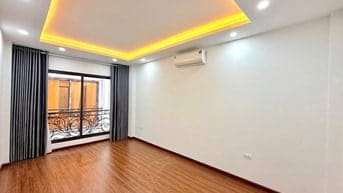 Cho thuê nhà mới xây ngõ Hồ Tùng Mậu 35m x 5 tầng 3pnkk giá 11tr/th