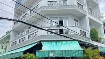 Bán nhà góc 4 tầng 2 mặt tiền đường số KDC Bình Phú P10Q6. Giá: 8.2 tỷ