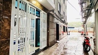 BÁN NHÀ PHỐ XUÂN ĐỈNH 8.8TY-15M RA PHỐ OTO TRÁNH VTRI ĐỈNH Ở NGAY 