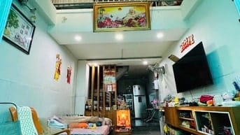 CHỦ CẦN TIỀN BÁN GẤP NHÀ NGUYỄN THIỆN THUẬT Q3,GIÁ 5TỶ 9.DT 48m2,5 