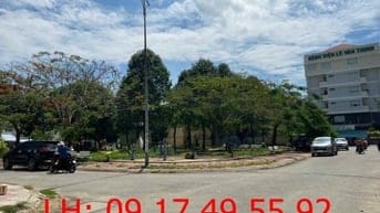 BÁN NỀN ĐẸP GÓC 2 MẶT TIỀN – ĐỐI DIỆN CÔNG VIÊN
