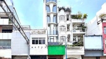 Bán nhà mặt tiền Hai Bà Trưng, Quận 3, 2 căn riêng biệt, 147.8m2