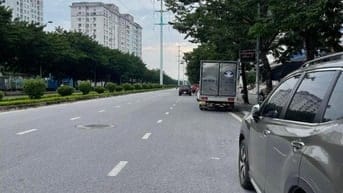Bán nhà 1 mặt phố Nguyễn Hoàng Tôn, Tây Hồ, không QH, 170m, 59 tỷ