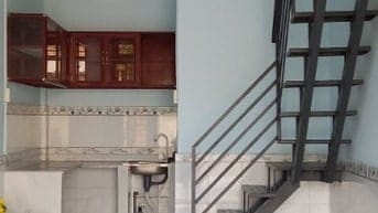 Nhà cho thuê giá  3 triệu. Nhà mới xây cách ngã tư Trung Chánh 500m 