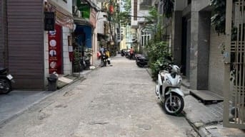 bán nhà mặt ngõ 4m phố Cù Chính Lan DTSĐ40m,4T,MT4 giá 13,5 tỷ