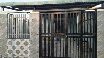 Cần tiền bán nhà cấp 4. DT 122,7m2 ở Hóc Môn giá 850 triệu.