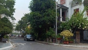 Bán biệt thự view hồ TP Giao lưu, Phạm Văn Đồng, Hà Nội