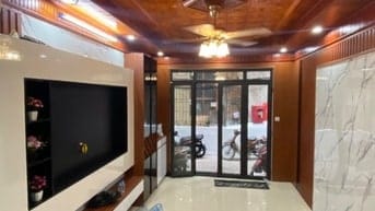 5,8 tỷ - Nhà Định Công Thượng 42m2 - 5PN - 2 thoáng - Ô tô đỗ cửa 
