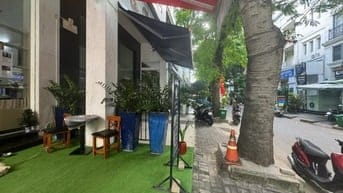 Cho thuê nhanh mặt bằng trước sảnh nhà phố Hưng Gia , PMH bán Cafe .