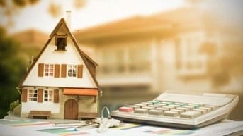 Bán gấp nhà ngõ phố Quỳnh Lôi - đường Hồng Mai, DT 43m2, 4 tầng