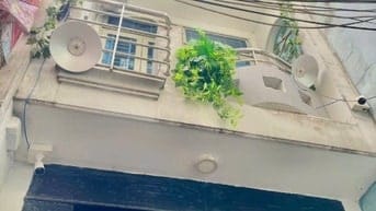 CHỦ CẦN TIỀN BÁN GẤP NHÀ VƯỜN CHUỐI. Q3,GIÁ 6 TỶ.DT 52m2, 4X13. HẺM 4M